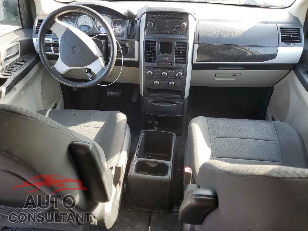DODGE CARAVAN 2010 - 2D4RN5D15AR100307
