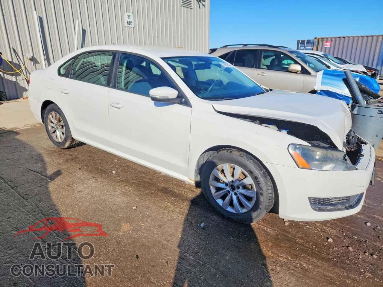 VOLKSWAGEN PASSAT 2012 - 1VWAH7A35CC066445