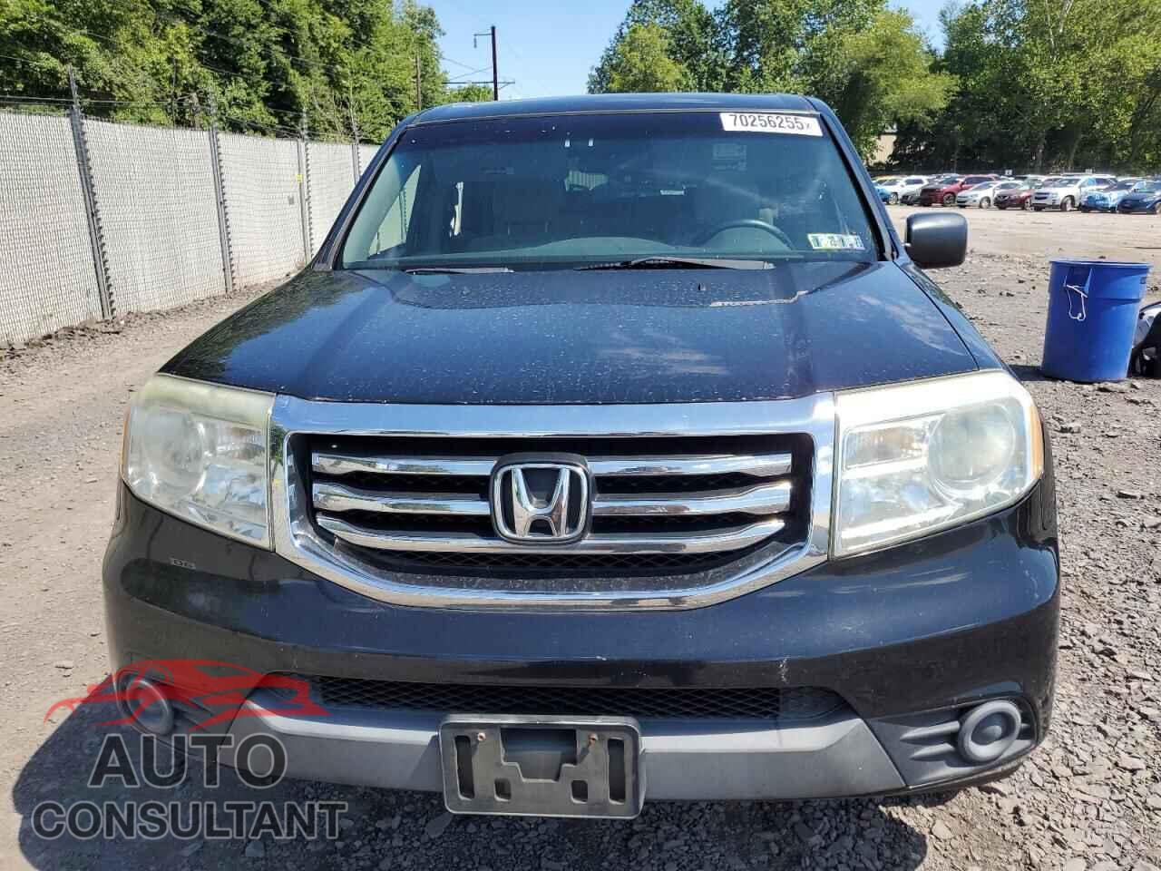 HONDA PILOT 2012 - 5FNYF4H21CB073589