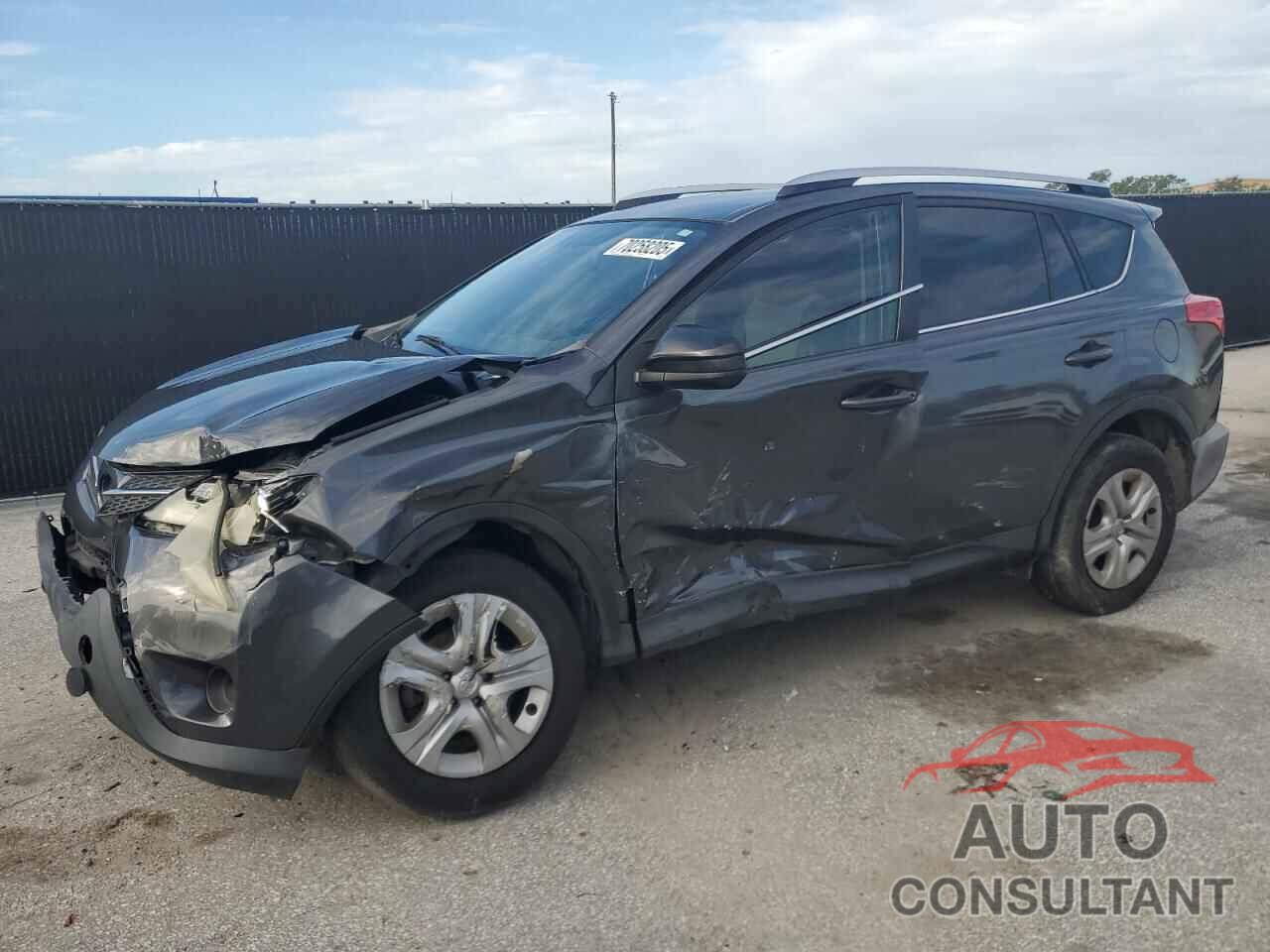 TOYOTA RAV4 2015 - JTMZFREV8FD053920