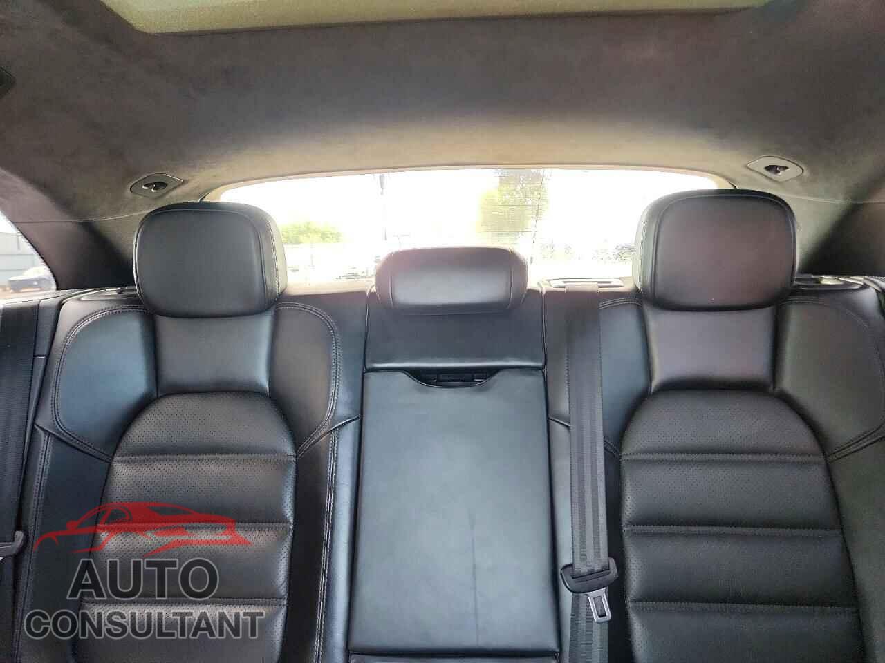 PORSCHE MACAN 2016 - WP1AF2A54GLB93673