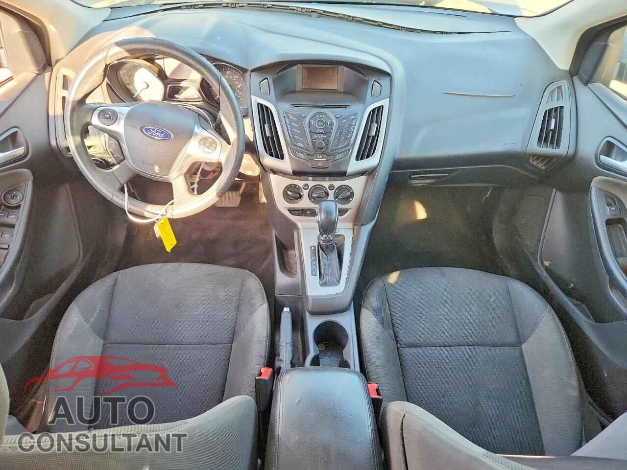 FORD FOCUS 2014 - 1FADP3F23EL382463