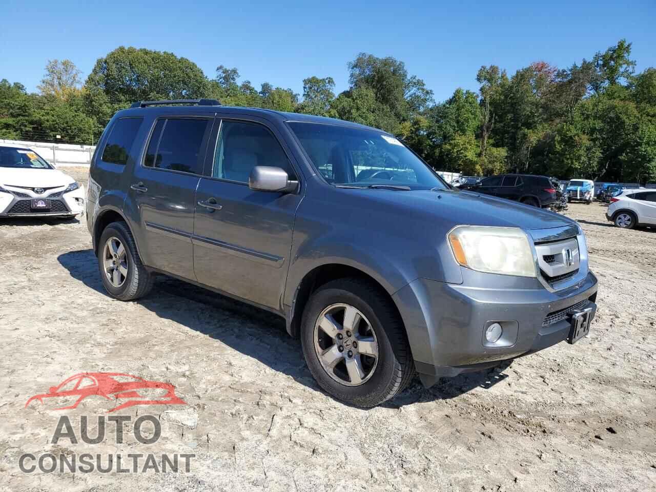 HONDA PILOT 2011 - 5FNYF4H47BB037597