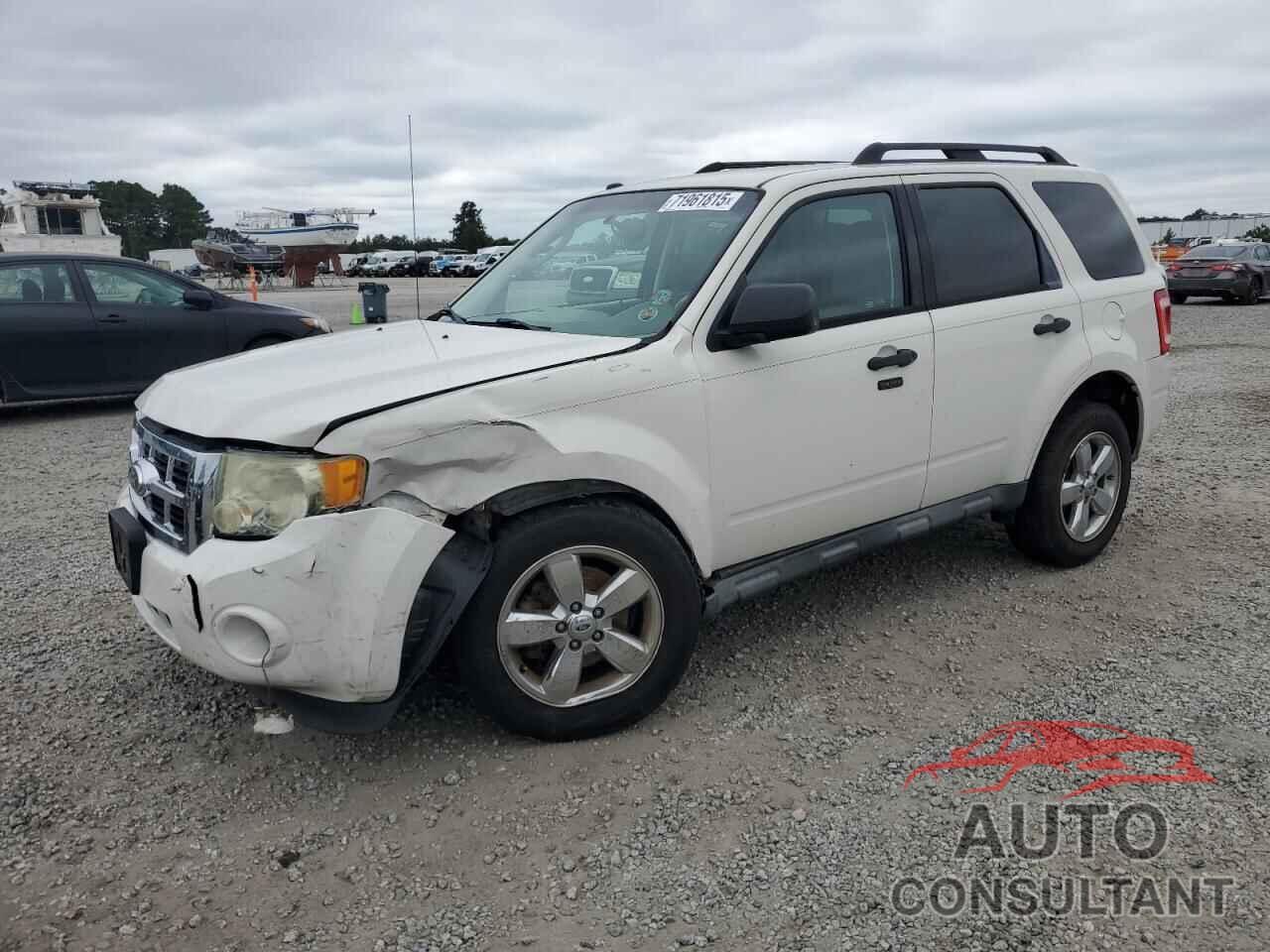 FORD ESCAPE 2011 - 1FMCU0D77BKB70156