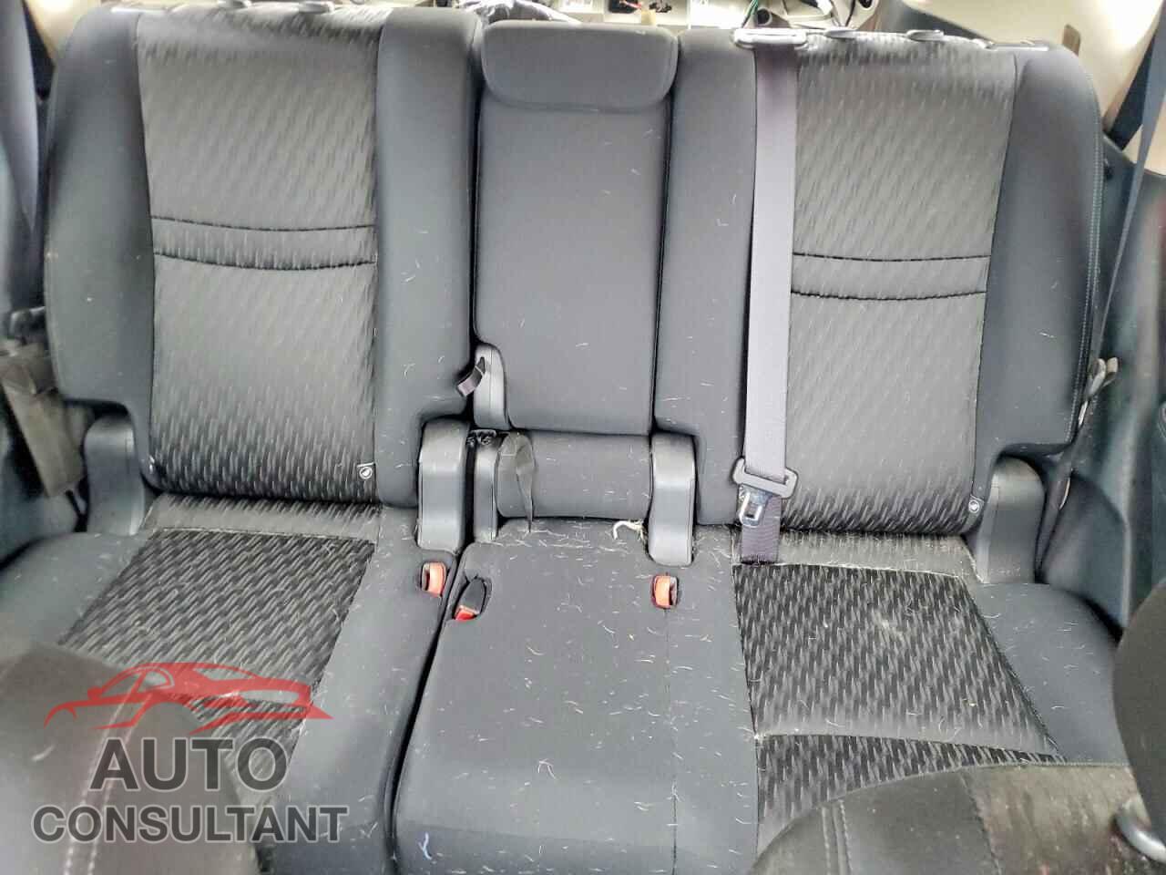 NISSAN ROGUE 2017 - KNMAT2MV5HP604336