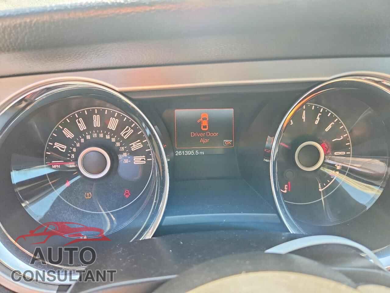 FORD MUSTANG 2014 - 1ZVBP8EM1E5240079