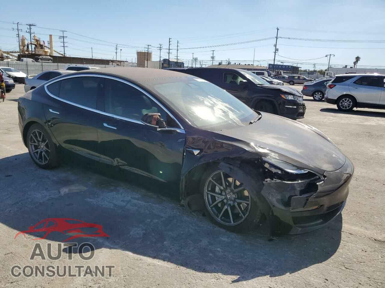 TESLA MODEL 3 2019 - 5YJ3E1EA3KF323856