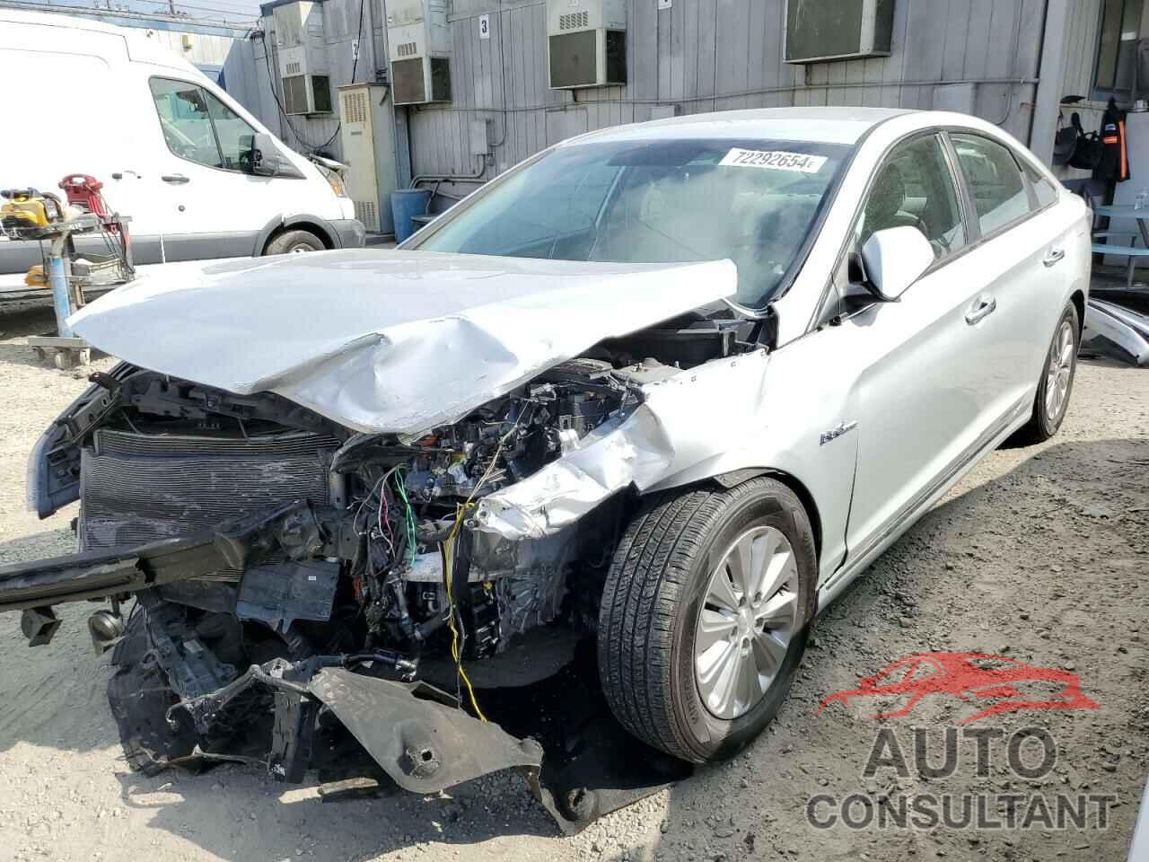 HYUNDAI SONATA 2017 - KMHE24L11HA043565