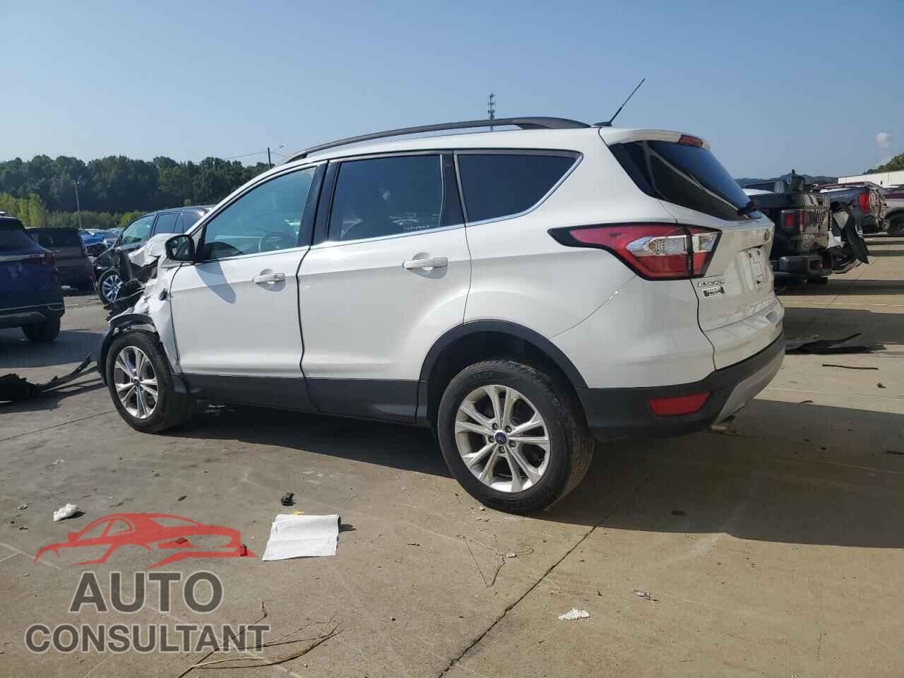 FORD ESCAPE 2018 - 1FMCU9GD7JUC02144