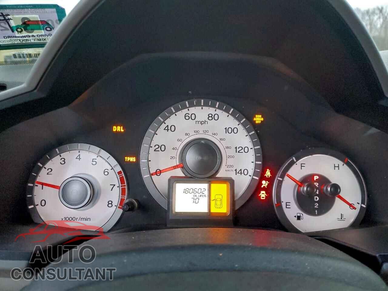HONDA PILOT 2011 - 5FNYF4H21BB014444
