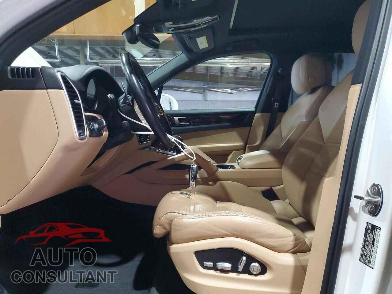 PORSCHE CAYENNE 2019 - WP1AA2AY4KDA18903