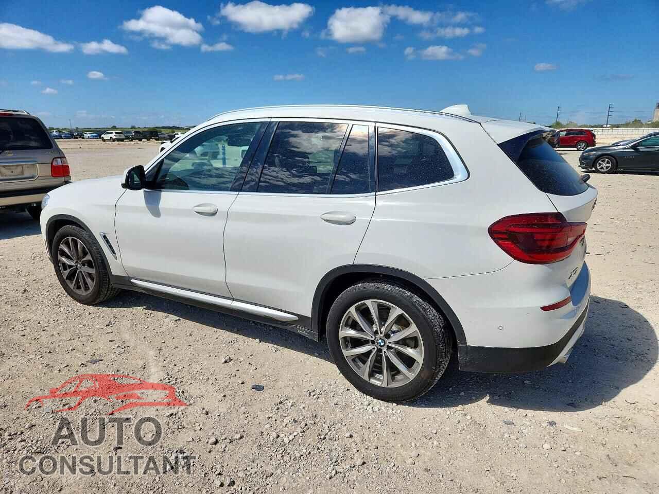 BMW X3 2019 - 5UXTR7C54KLE94126