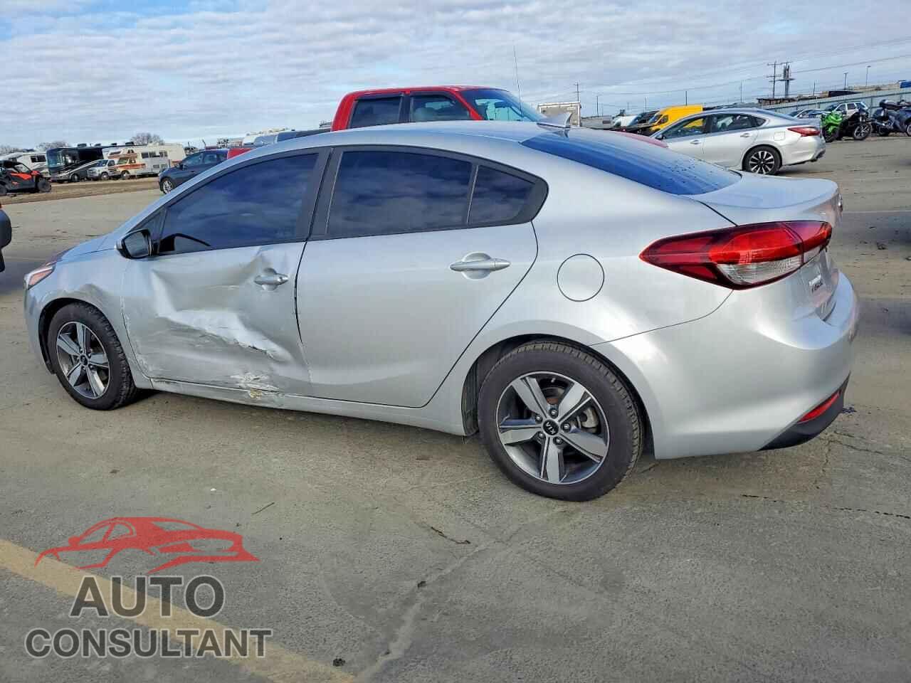 KIA FORTE 2018 - 3KPFL4A74JE173680