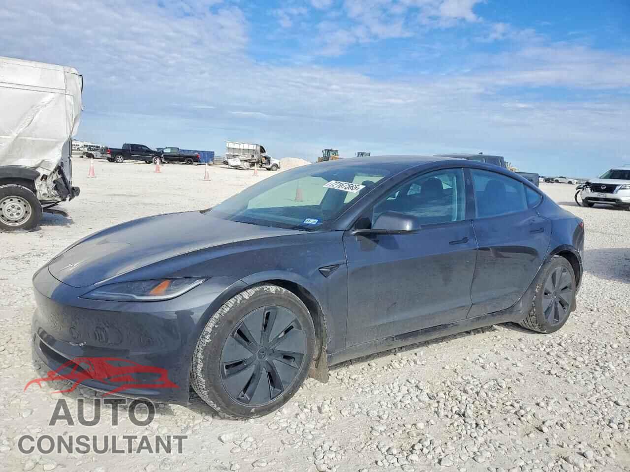 TESLA MODEL 3 2025 - 5YJ3E1EB9SF003885