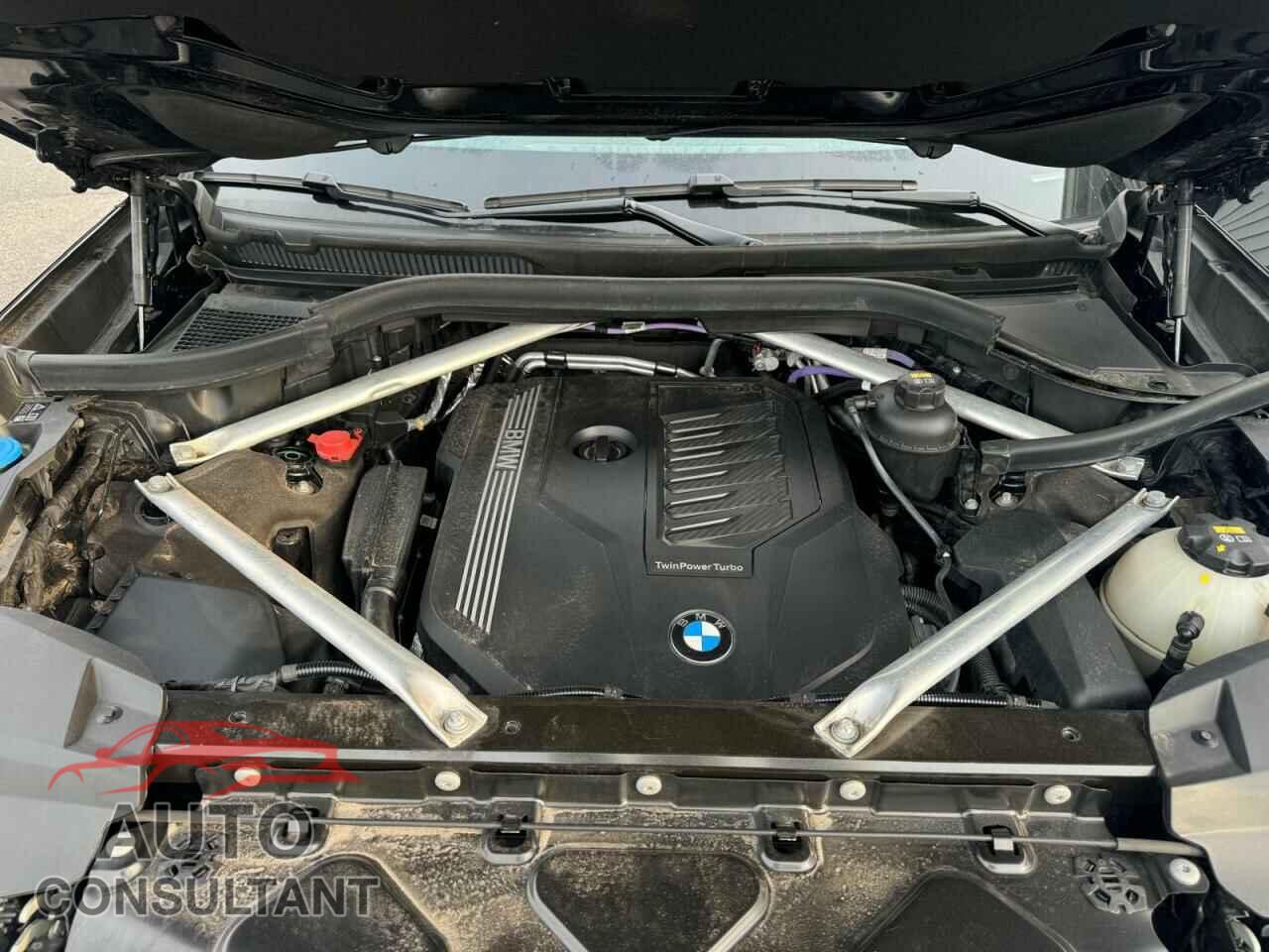 BMW X7 2021 - 5UXCW2C04M9F49545