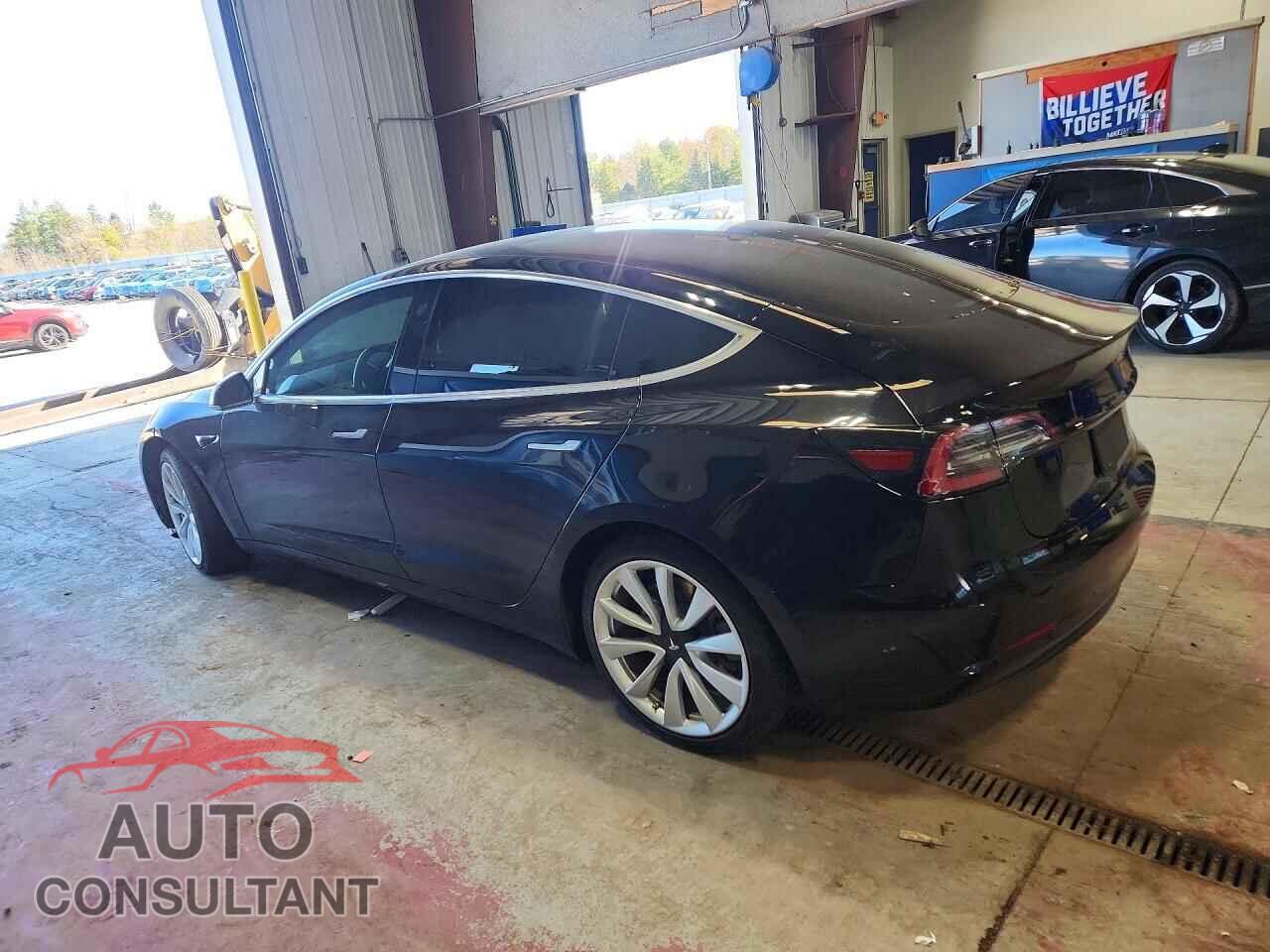 TESLA MODEL 3 2019 - 5YJ3E1EA1KF300642