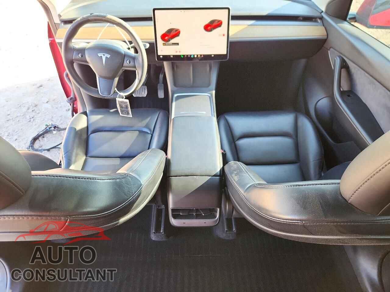 TESLA MODEL Y 2022 - 7SAYGDEE8NF480357