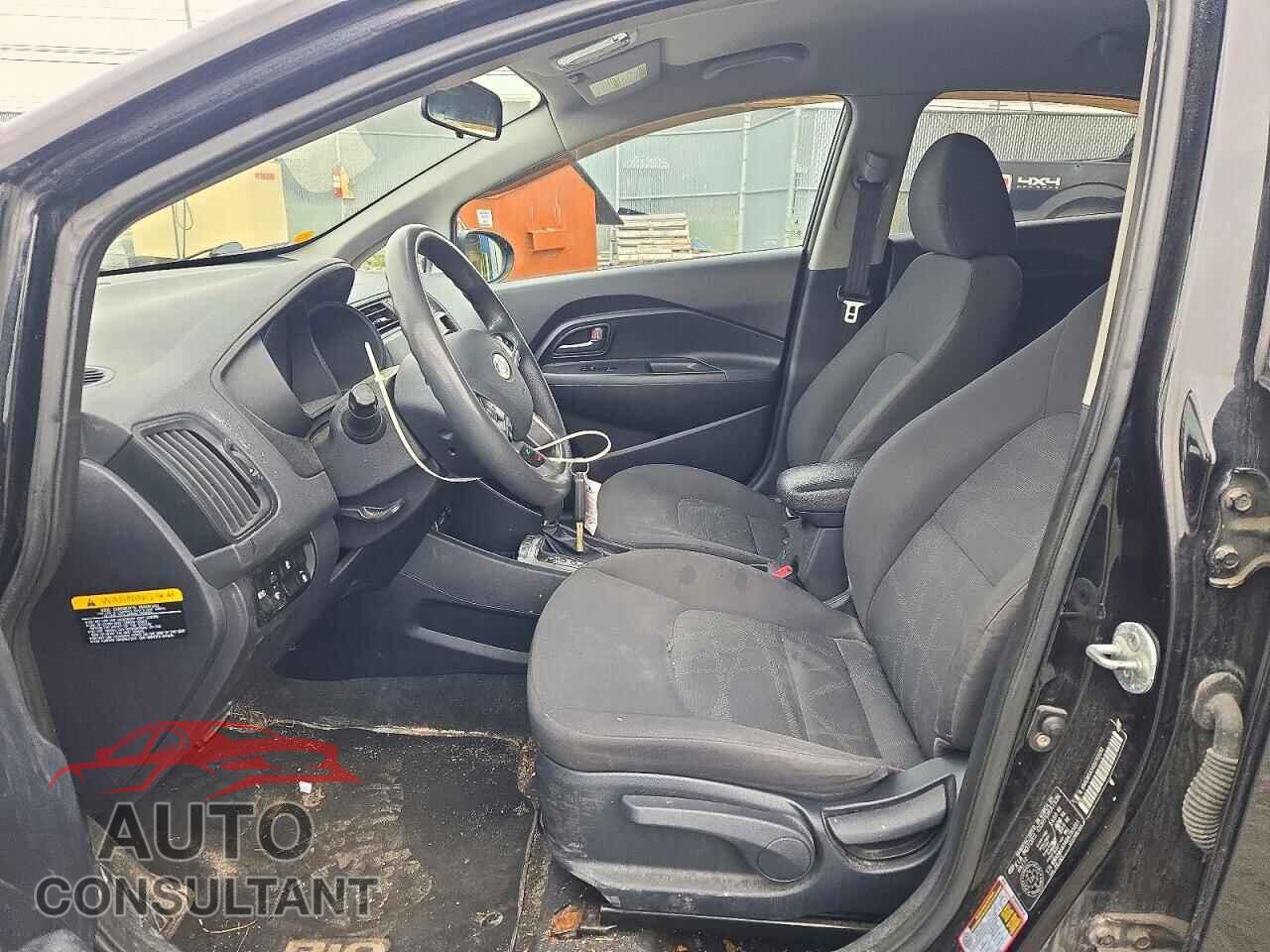 KIA RIO 2013 - KNADM5A34D6765031
