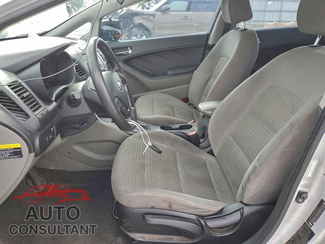 KIA FORTE 2016 - KNAFX4A66G5446227