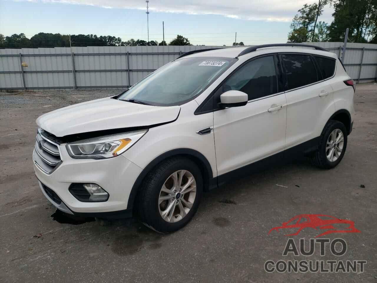 FORD ESCAPE 2017 - 1FMCU0GD4HUE00895