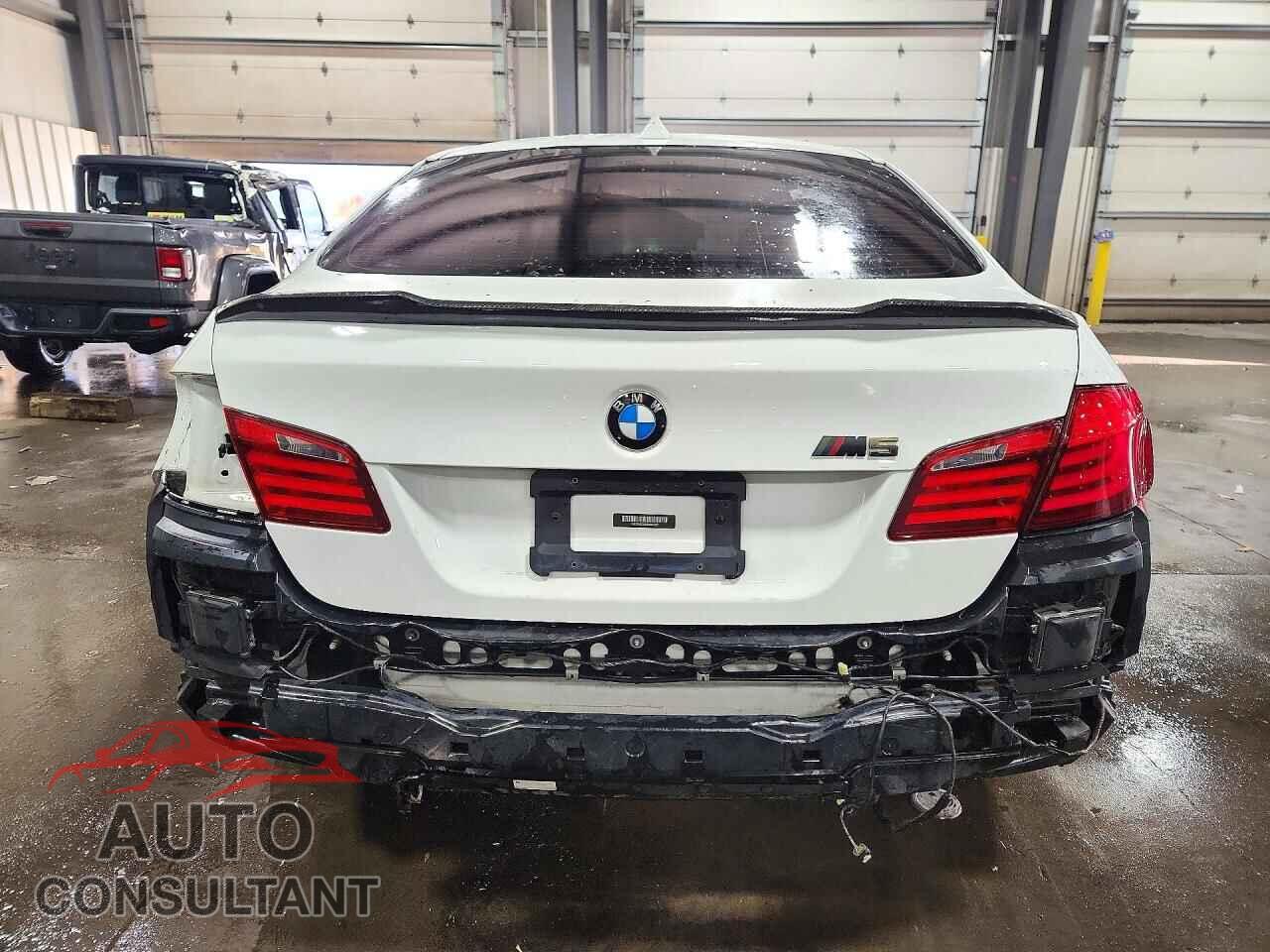 BMW M5 2013 - WBSFV9C56DD095727