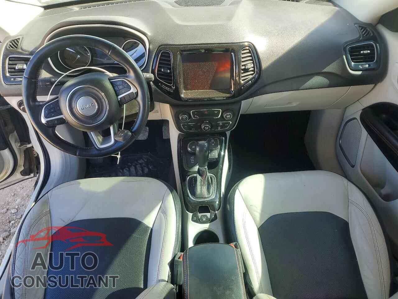 JEEP COMPASS 2017 - 3C4NJDCB1HT689262