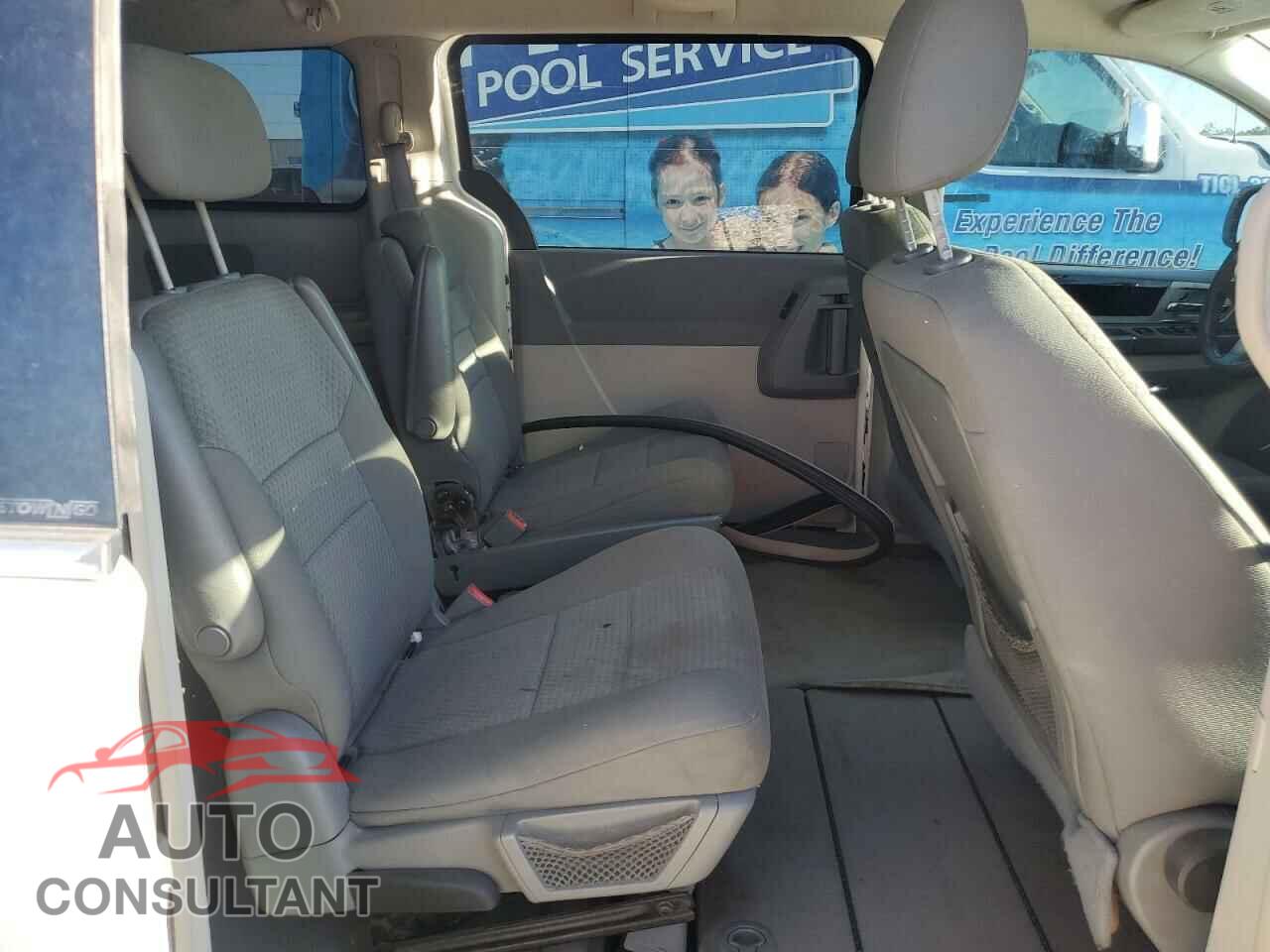 DODGE CARAVAN 2010 - 2D4RN5D11AR100210