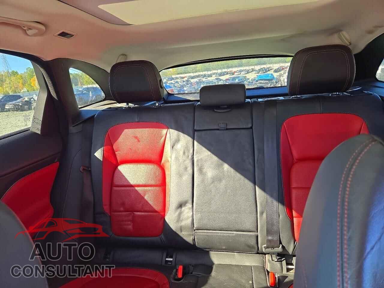 JAGUAR F-PACE 2017 - SADCL2BVXHA079678