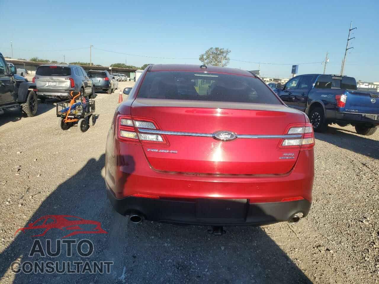 FORD TAURUS 2016 - 1FAHP2E82GG127929