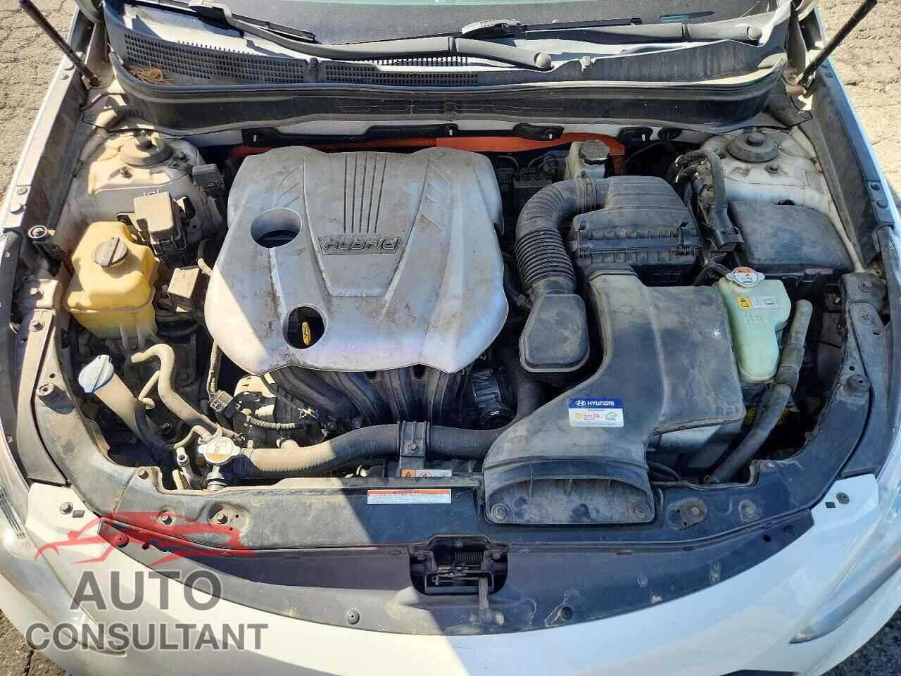 HYUNDAI SONATA 2013 - KMHEC4A43DA070710