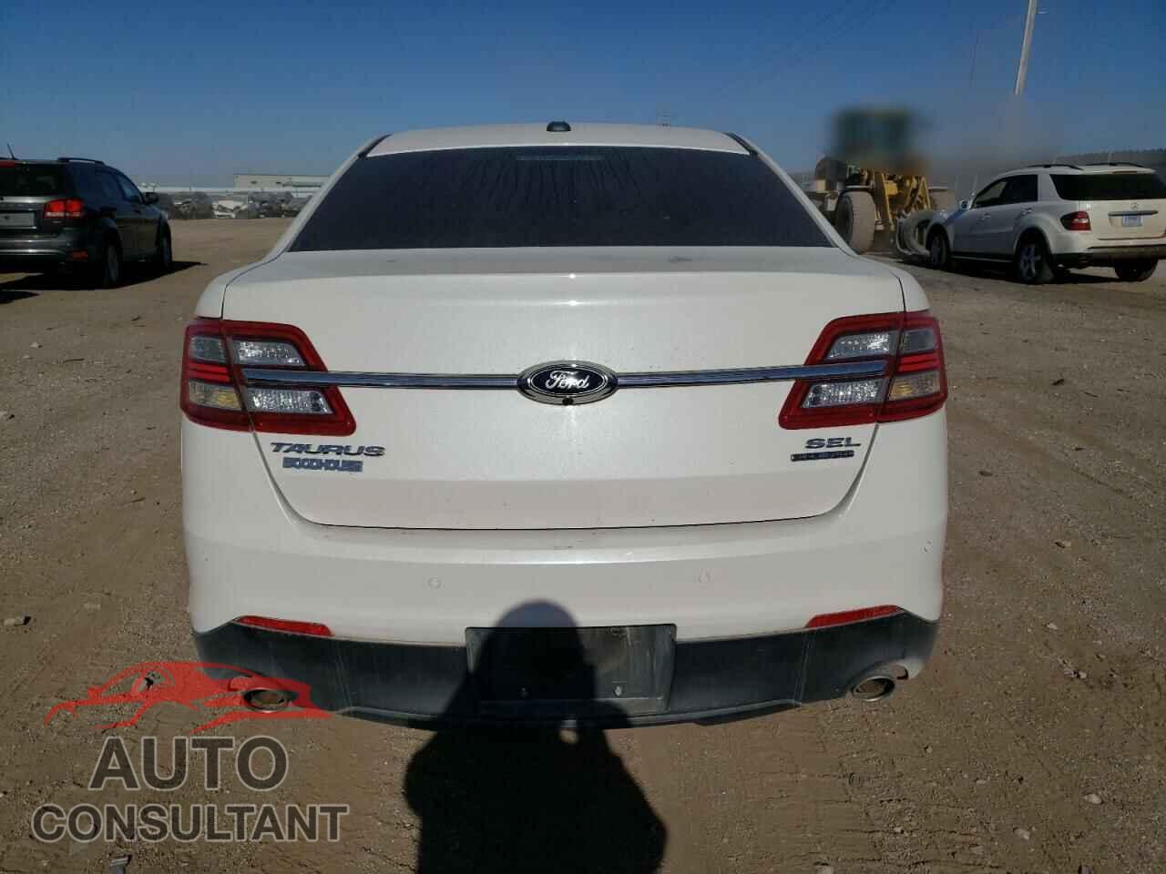 FORD TAURUS 2017 - 1FAHP2E85HG118725