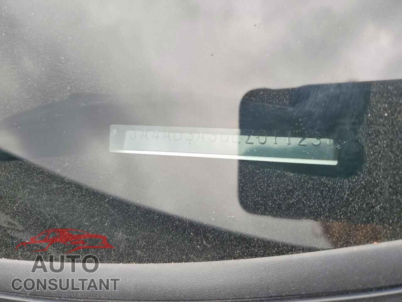 MITSUBISHI OUTLANDER 2020 - JA4AD3A30LZ011237
