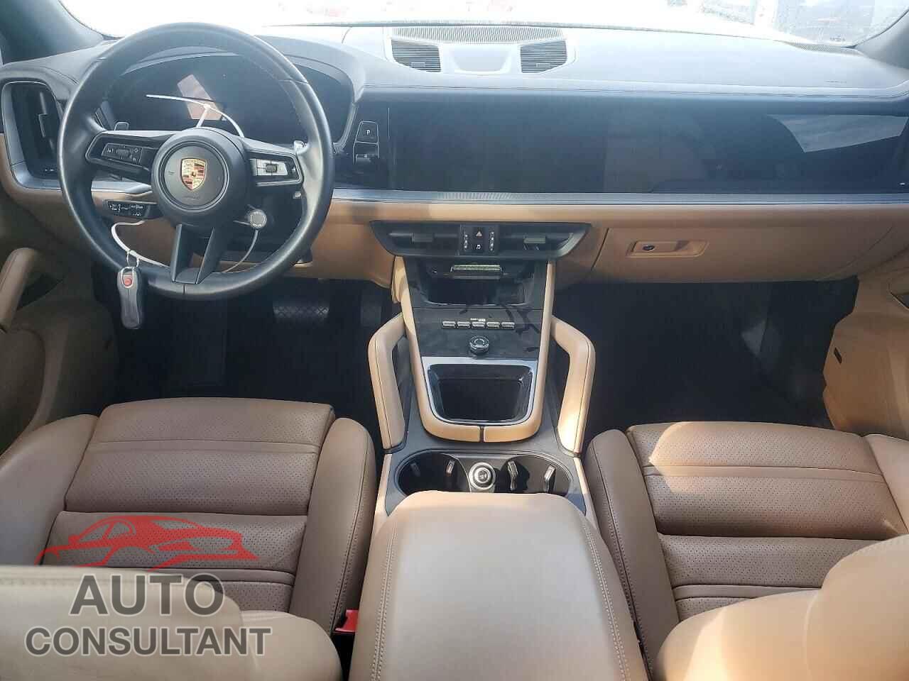 PORSCHE CAYENNE 2024 - WP1AA2AY5RDA04647