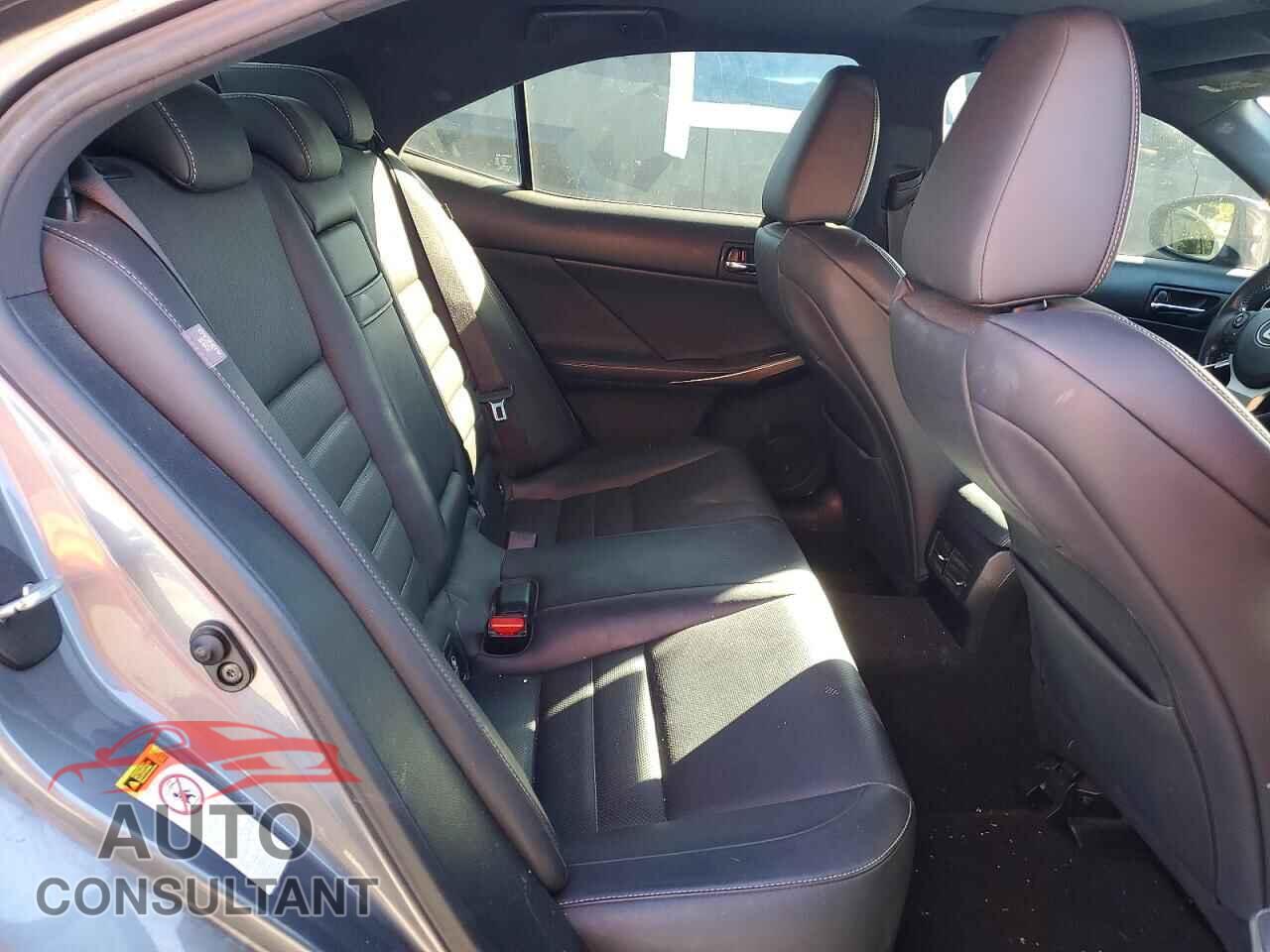 LEXUS IS 2016 - JTHBA1D20G5009624