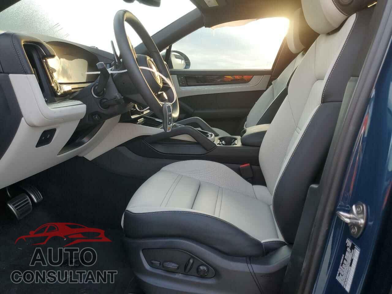 PORSCHE CAYENNE 2024 - WP1BL2AY5RDA62305