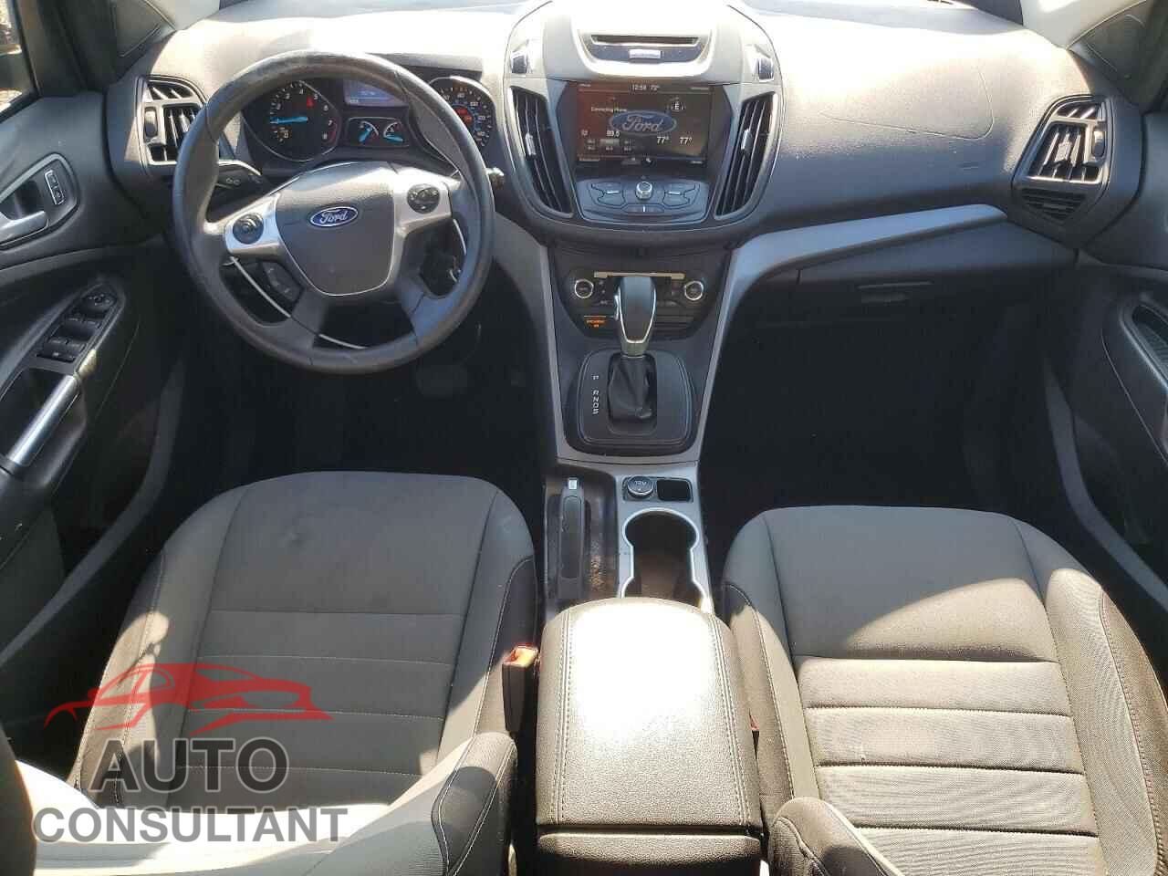 FORD ESCAPE 2015 - 1FMCU9GX5FUB73681