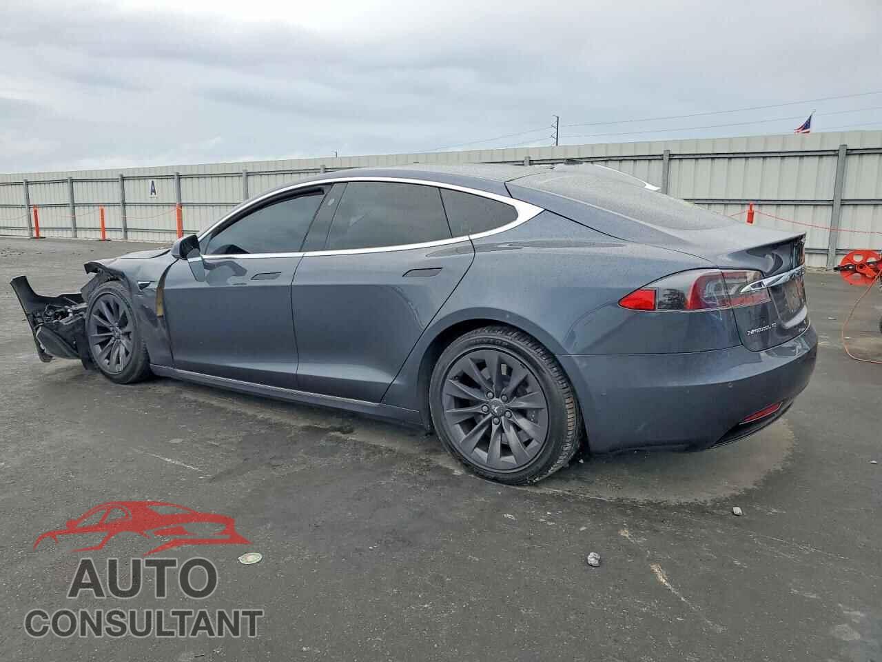 TESLA MODEL S 2018 - 5YJSA1E25JF276070