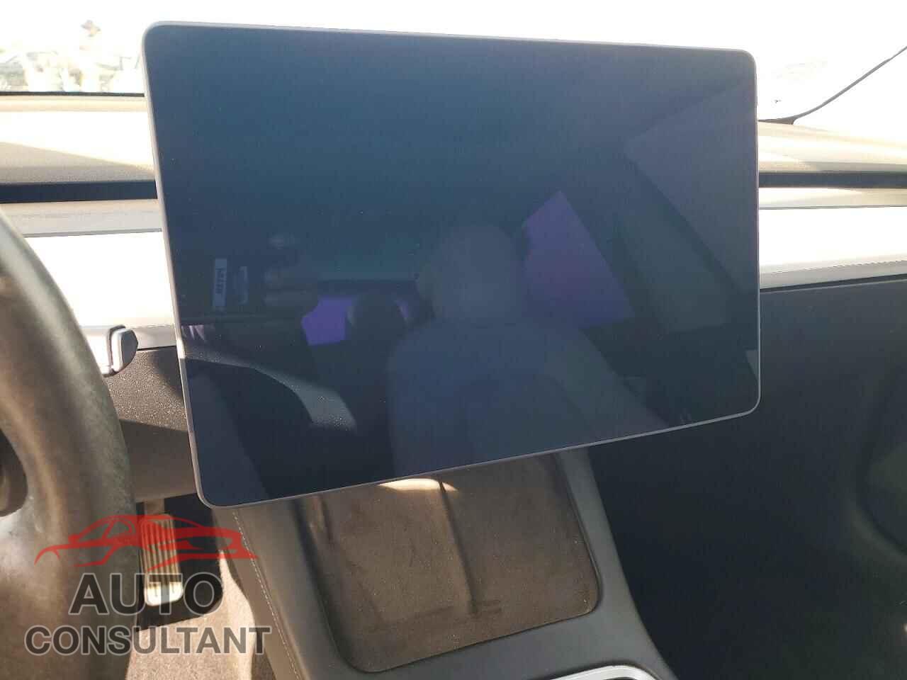 TESLA MODEL 3 2021 - 5YJ3E1EA2MF873214