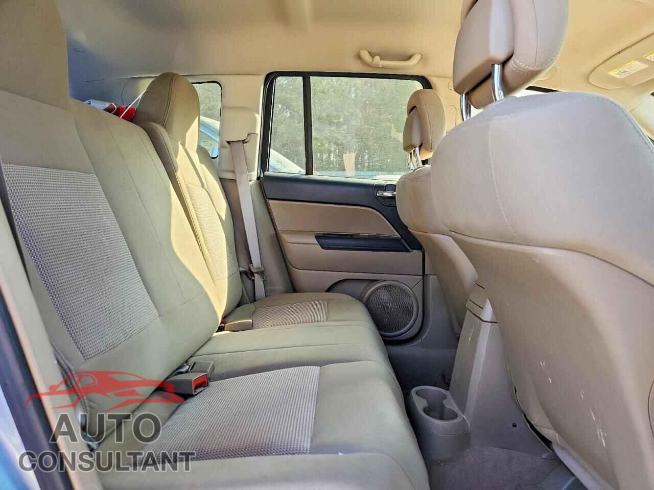 JEEP COMPASS 2013 - 1C4NJCEB0DD205136