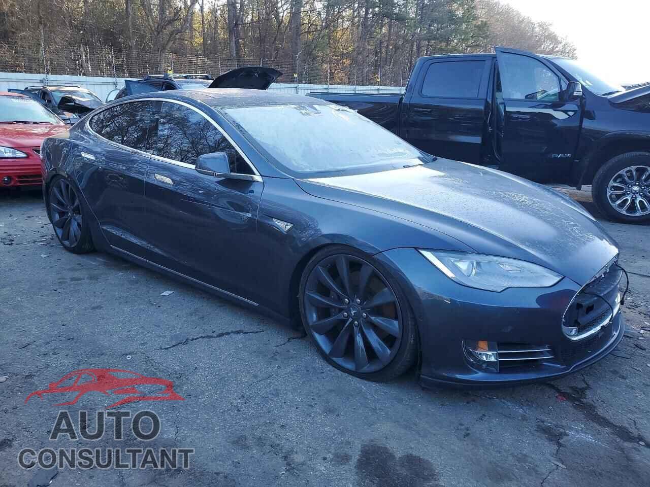 TESLA MODEL S 2016 - 5YJSA1E28GF133929
