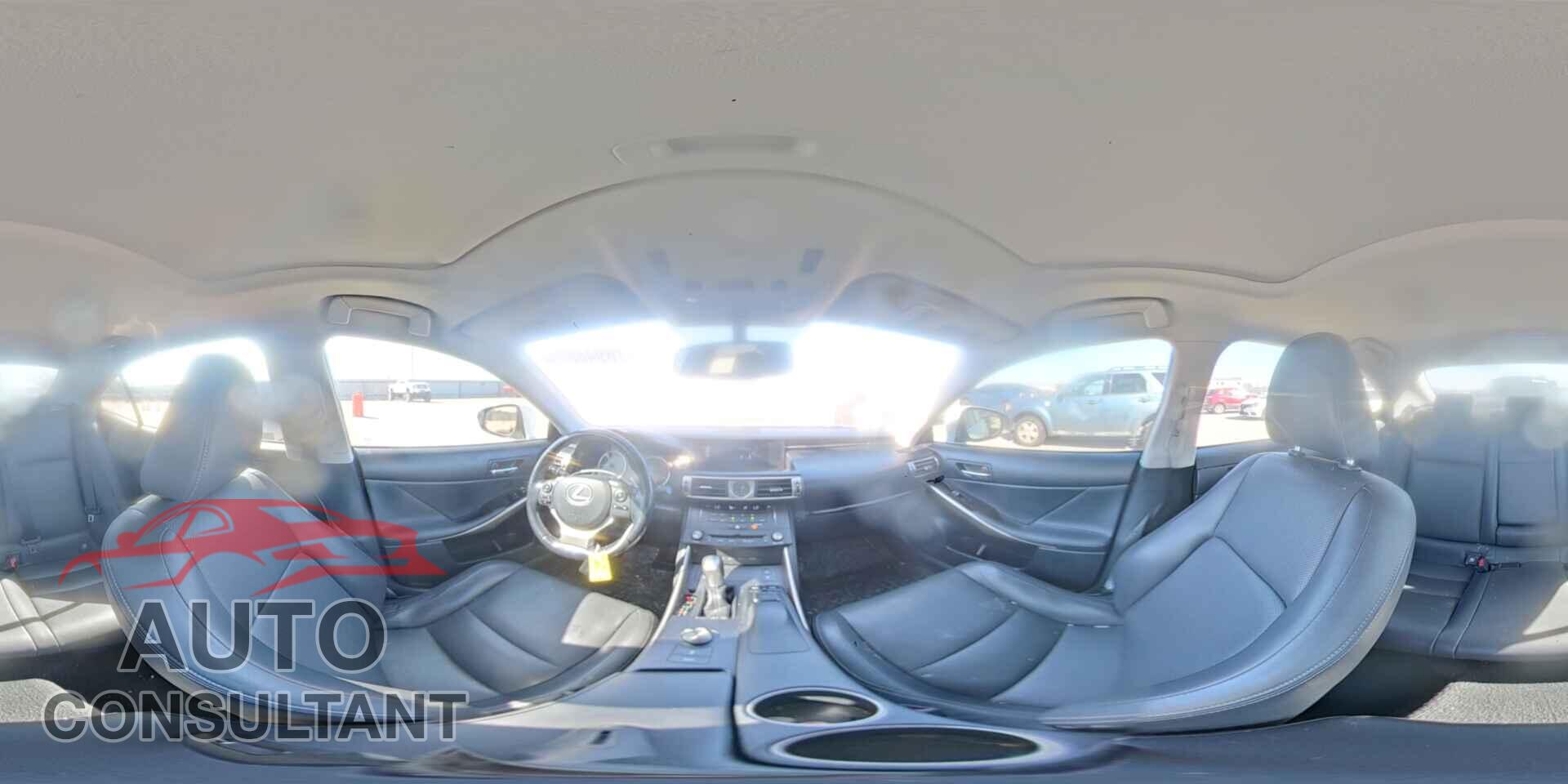 LEXUS IS 2015 - JTHBF1D22F5068657