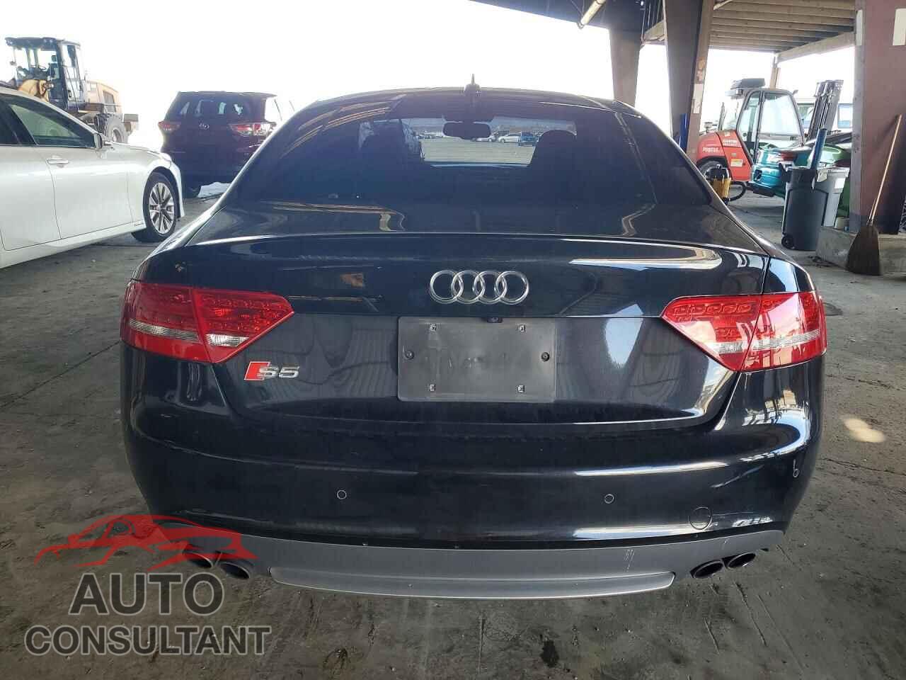 AUDI S5 2012 - WAUGVAFRXCA017010
