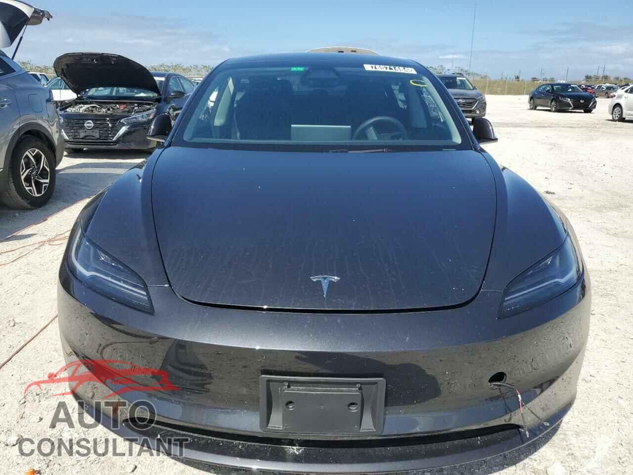 TESLA MODEL 3 2024 - 5YJ3E1EB2RF722552