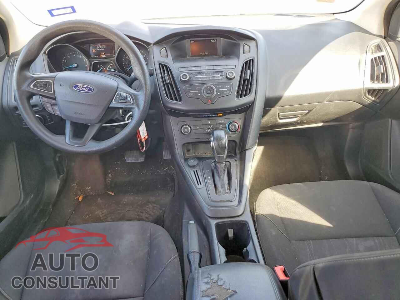 FORD FOCUS 2018 - 1FADP3F2XJL302635
