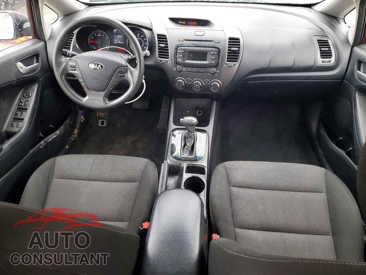 KIA FORTE 2017 - 3KPFK4A76HE079894