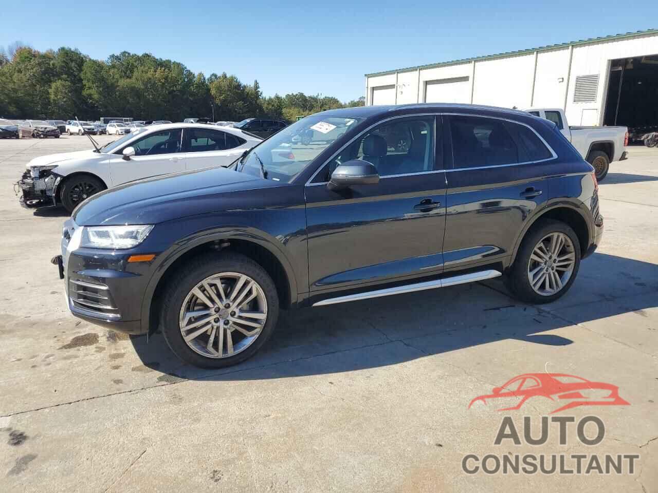 AUDI Q5 2018 - WA1BNAFY8J2213825