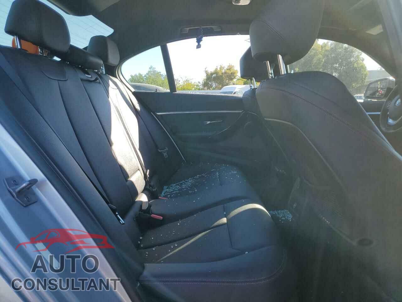 BMW 3 SERIES 2016 - WBA8E9G54GNU28383
