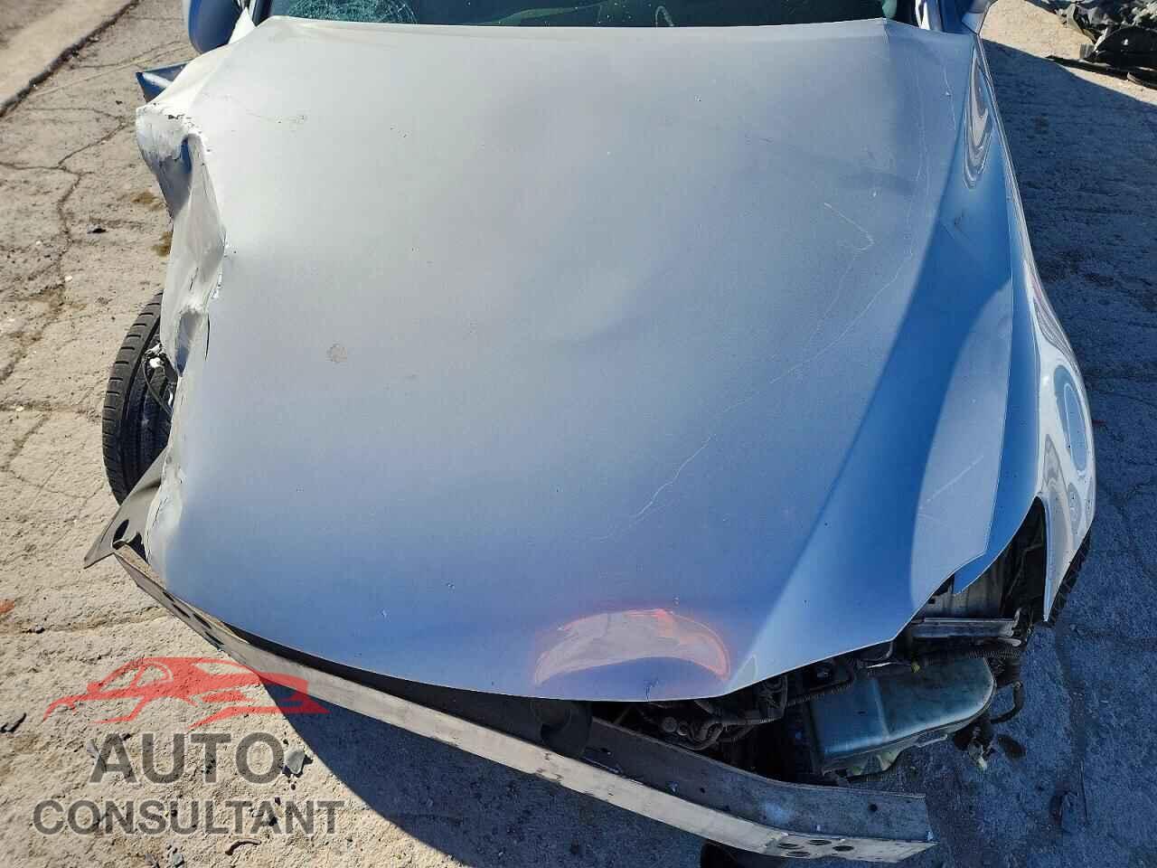 LEXUS IS 2011 - JTHBF5C23B5138461
