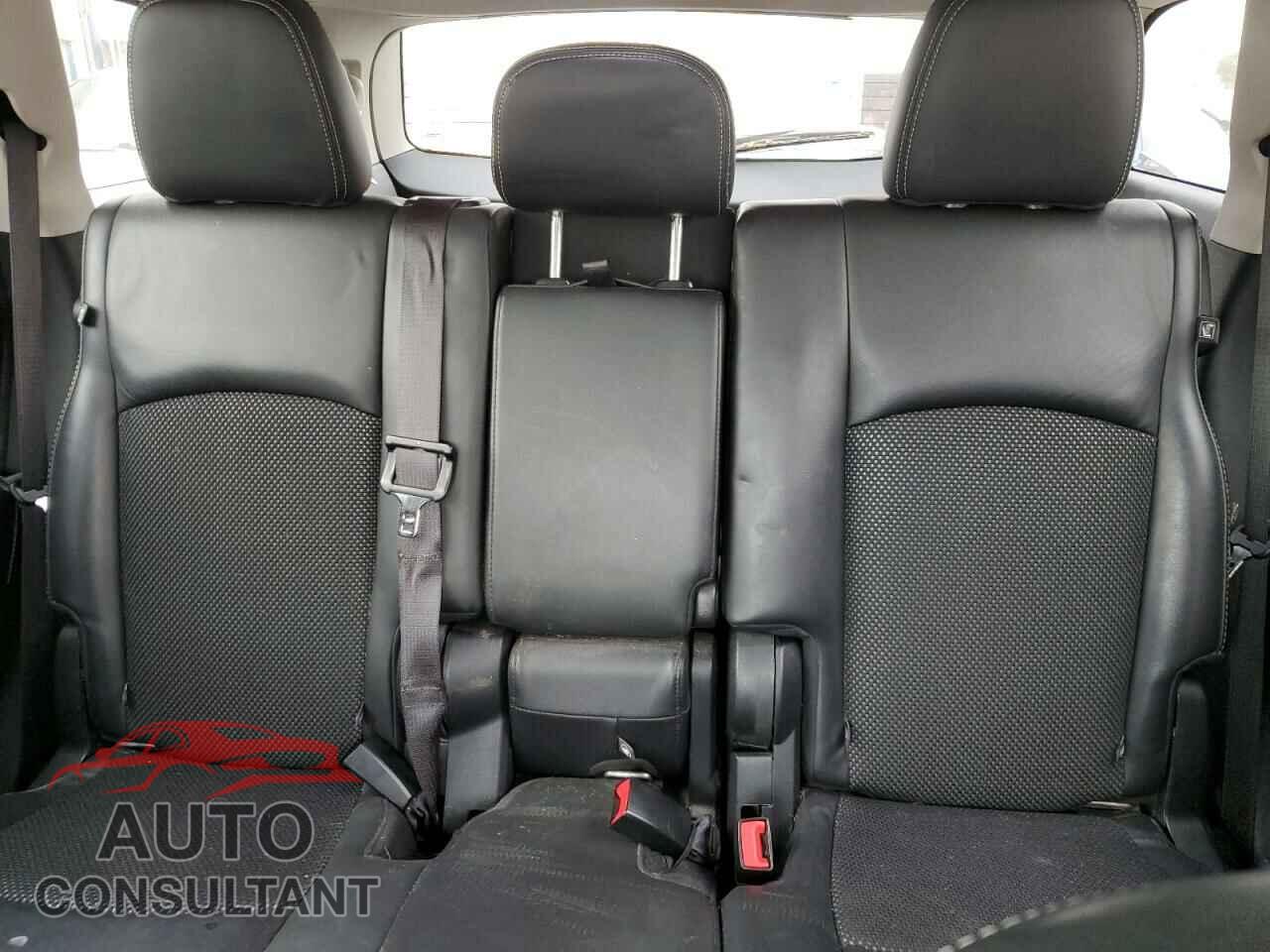 DODGE JOURNEY 2017 - 3C4PDCGB4HT706558