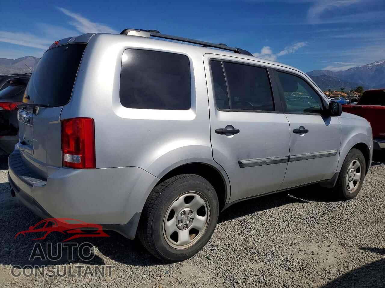 HONDA PILOT 2015 - 5FNYF3H24FB028502